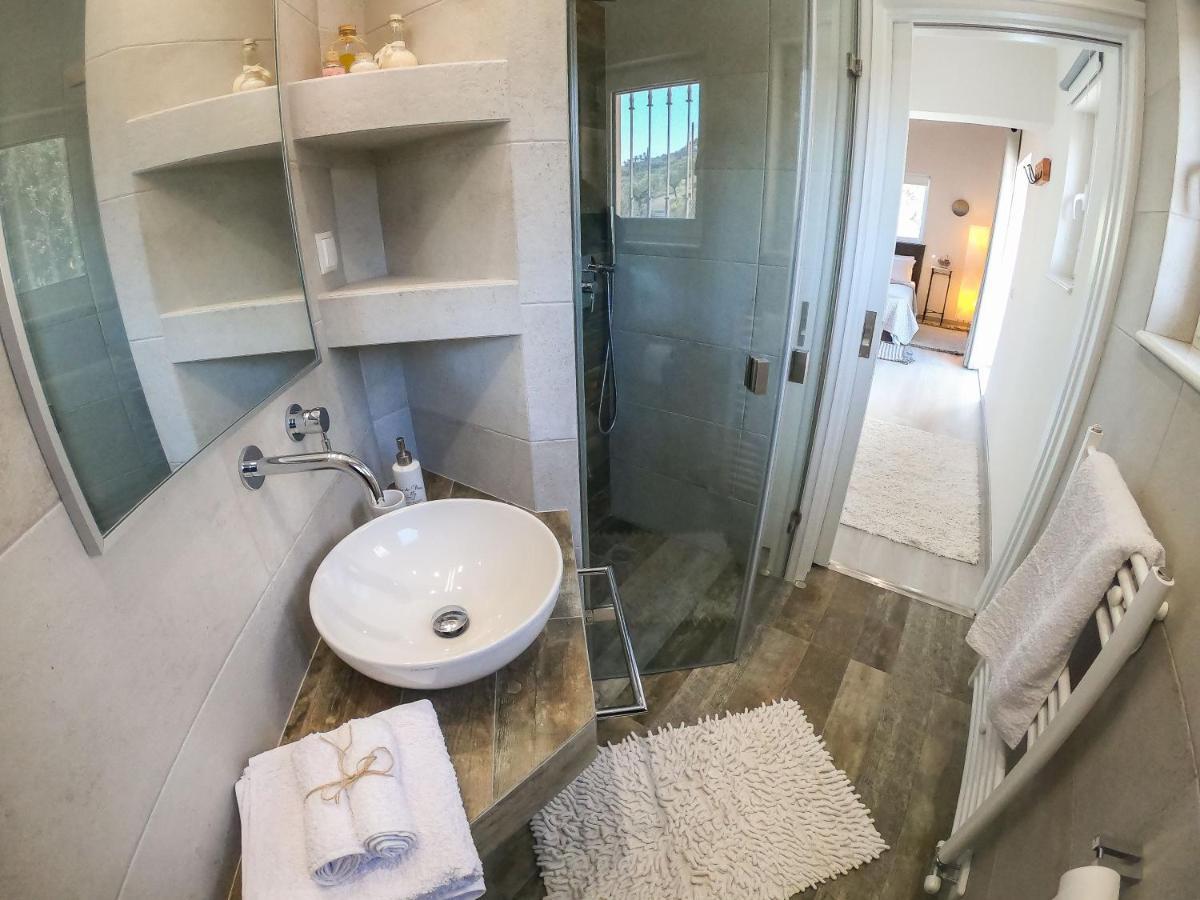 Aloe Meli Apartment Kalamata Bagian luar foto