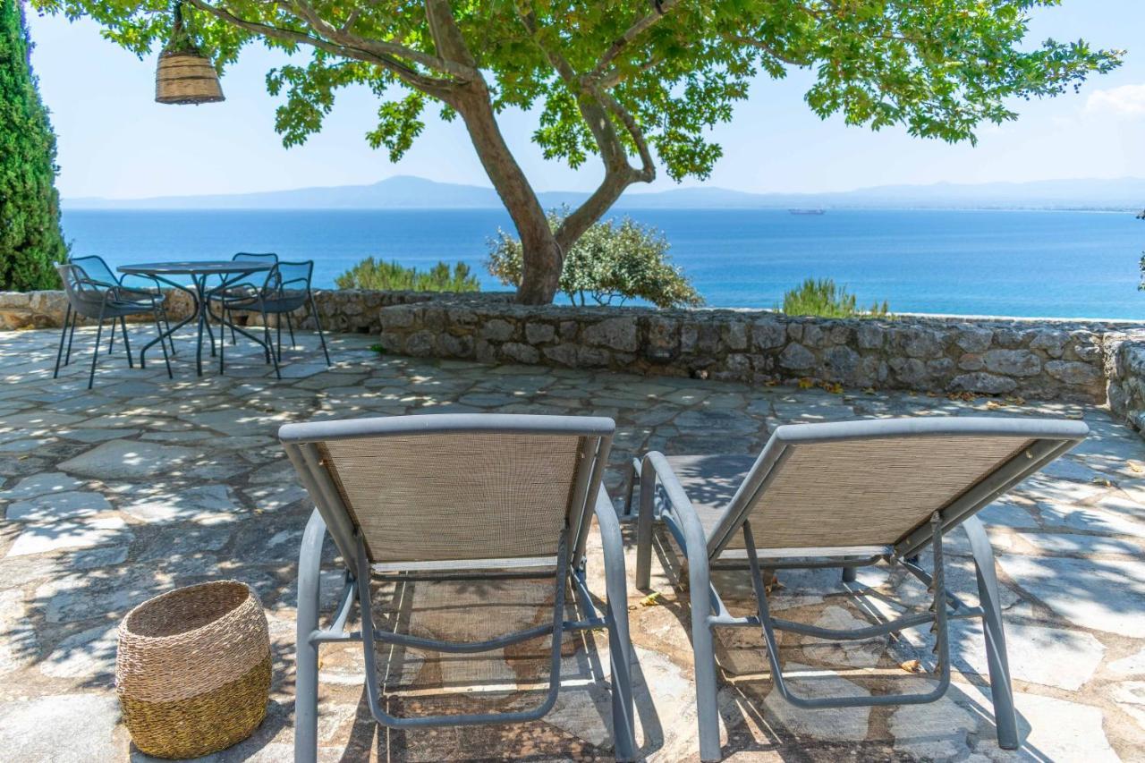 Aloe Meli Apartment Kalamata Bagian luar foto