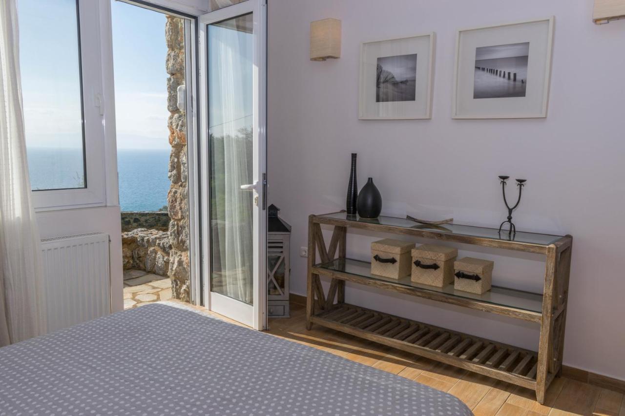 Aloe Meli Apartment Kalamata Bagian luar foto