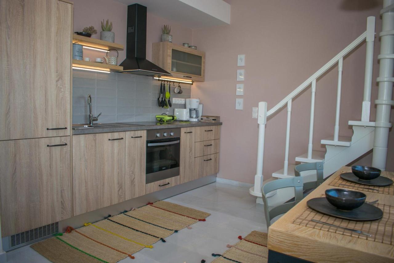 Aloe Meli Apartment Kalamata Bagian luar foto