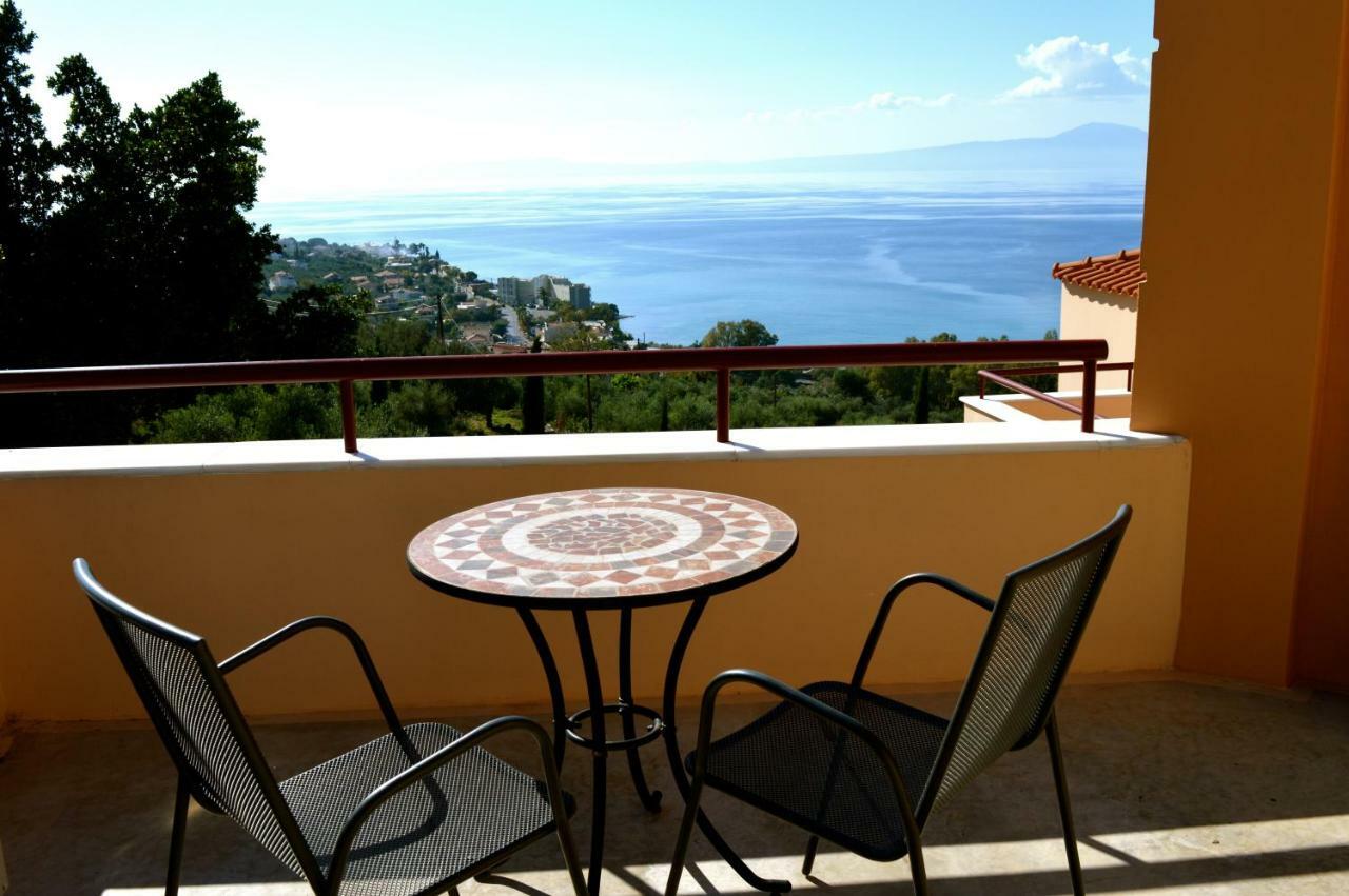Aloe Meli Apartment Kalamata Bagian luar foto